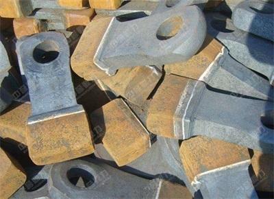 箱式破碎機錘頭顎式破碎機鄂板箱破與鄂破技術參數(shù)對比型號表示輥子